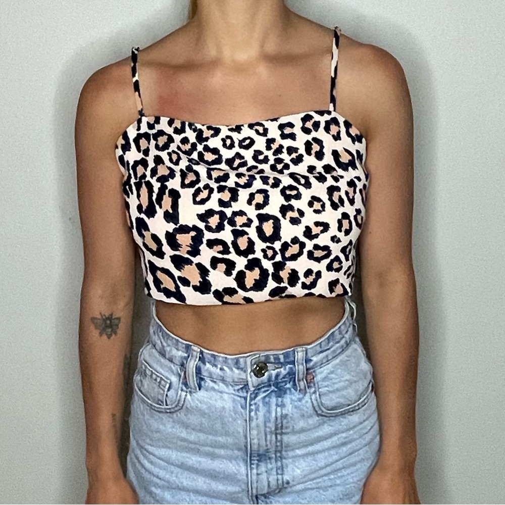 Leopard tank